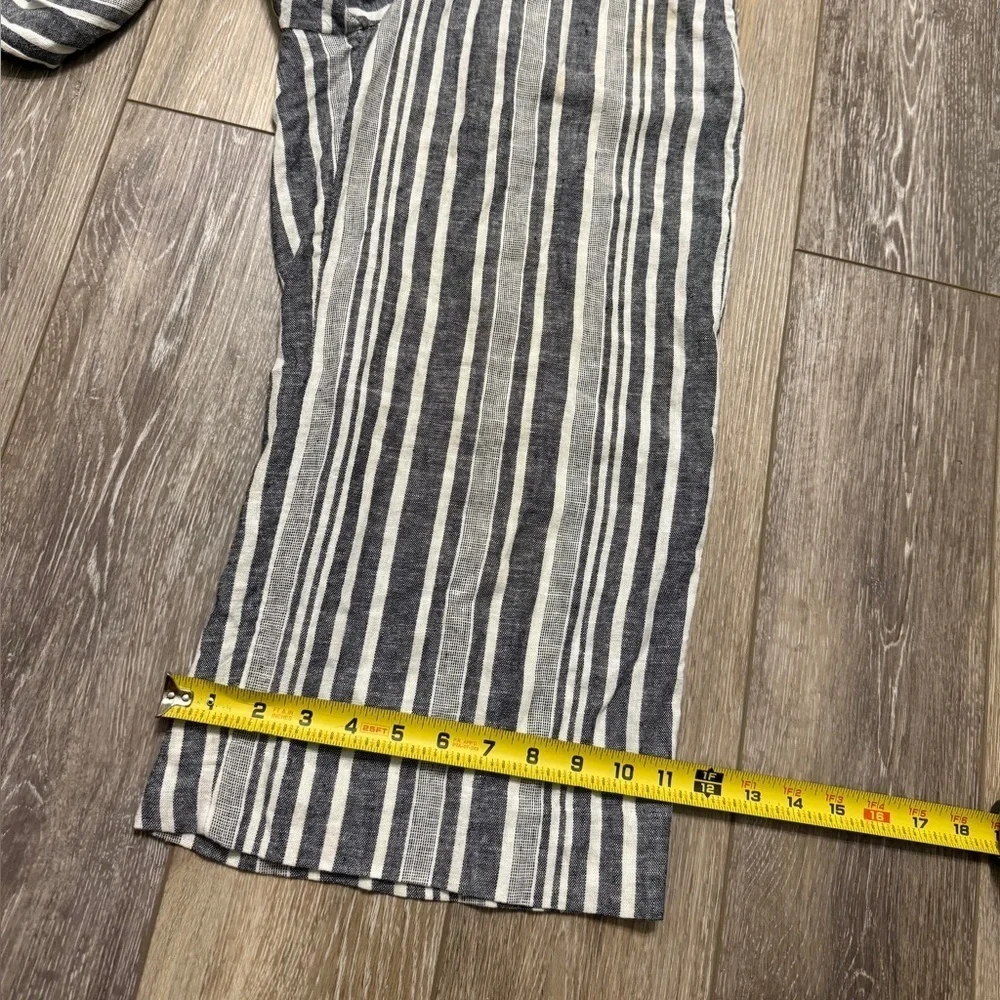 NWOT Banana Republic wide-leg crop pants Size XS/P  (looks like bigger than XS)